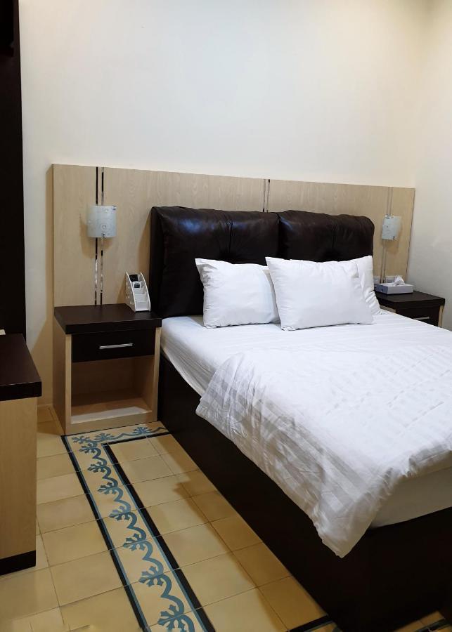 Malioboro Place Γιογκιακάρτα Εξωτερικό φωτογραφία
